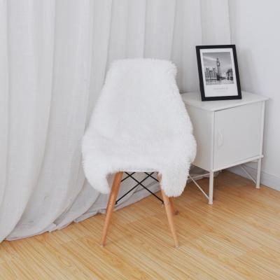 China Amazon Washable Hot Sales Faux Alpaca Fur Covers Fluffy Blankets Floor Soft Modern Home Decor Kids Friendly Fur Blankets for sale