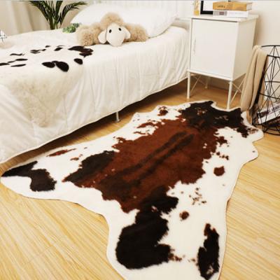 China Amazon Hot Selling Washable Washable Faux Fur Cowhide Animal Blankets And Blankets Customized Faux Fur Blanket Cow Print Artificial Blankets for sale