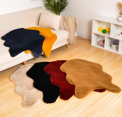 China Luxury Soft Washable Rabbit Fur Blanket Fashion Design Soft Sheep Cover Modern Faux Fur Blanket Home Decoration for sale