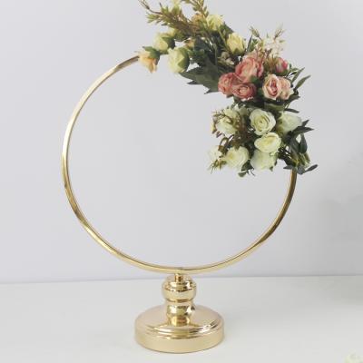 China European Metal Round Gold Wedding Centerpieces Small Flower Wedding Centerpiece Stand for sale