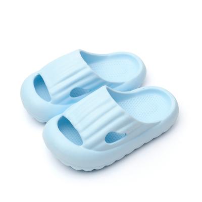 China 2021Dropshiping summer sale boys and girls breathable warm fashionable thick-soled home bathrooms for children's slippers yezzy sandals for sale