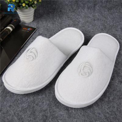 China Comfortable/Durable Indoor Premium Fashion/Comfort Towel Washable Hotel Slipper for sale