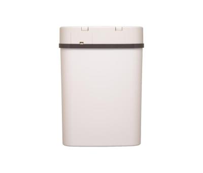 China Sustainable high quality touchless automatic intelligent square sensor trash can small household plastic trash can for sale