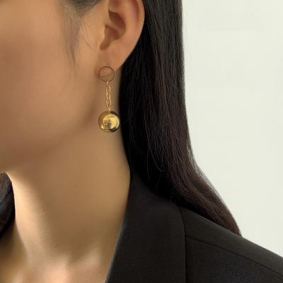 China New Exaggerated Earring Hot Sale Metal Ball Chain Gold Ladies Earrings for sale