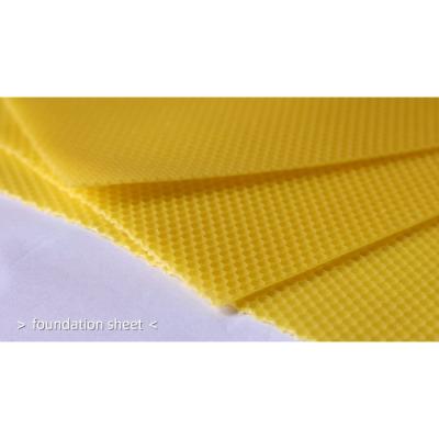 China Wholesale Bee Farm Factory Price Foundation Sheet Beeswax Base Sheet With 100% Purity for sale