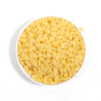 China Beeswax Candles Factory Wholesale Cosmetic Best Price Cosmetic Grade Yellow / Organic Beeswax White Pellets For Lip Balm for sale