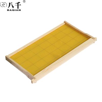 China Honey Flowing Bee Wax Foundation Sheet with Beehive Frame Assembled Deep Wood Frame for Beekeeping for sale