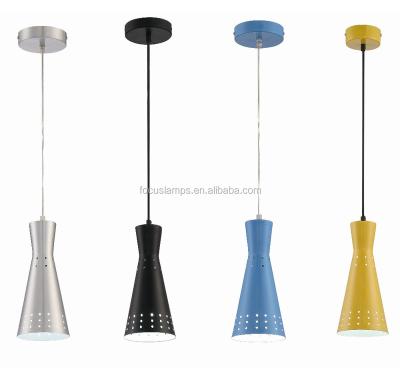 China Modern Focus Lighting Various Color Pendant Light With Metal Hardware for sale