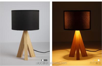 China Modern Study Wooden Table Lamp for sale