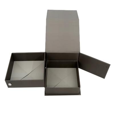 China Customizable Foldable Magnetic Box with Logo Try Color Printing Options for sale