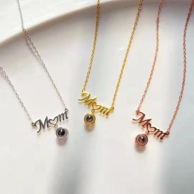 China 2023 Custom Jewelry 925 FASHIONABLE Heart MOM Necklace 100 Languages ​​I Love You MOM 925 Sterling Silver Projection Necklace for sale