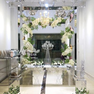 China New Wedding Decoration Event Beautiful Backdrop Mirror Silver Flower Arch Wedding Gazebo From A Dream Wedding Store for sale