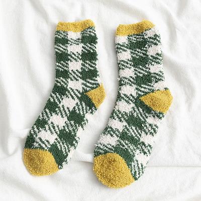 China Custom Made Comfy Winter Cute Socks QUICK DRY for Women Japanese Home Socks for sale