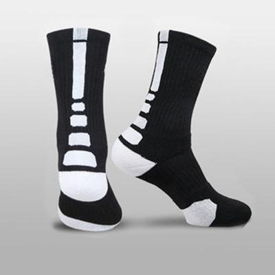 China Custom Breathable Sports Socks Breathable Basketball Sock Custom Logo for sale