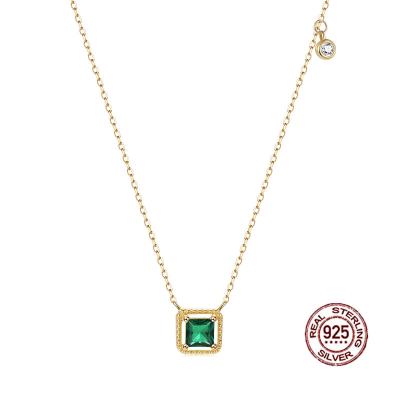 China Fashionable S925 Sterling Silver Green Gemstone Pendent Necklace Fine Jewelry For Girl Party Wedding Gift for sale