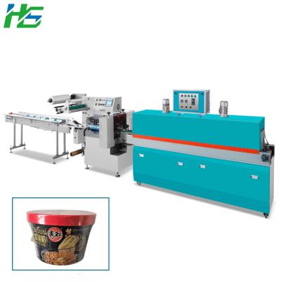 Cina PLC Control Easy Operation Large Conveyor Cutting Heat Shrink Wrap Tunnel Machine in vendita