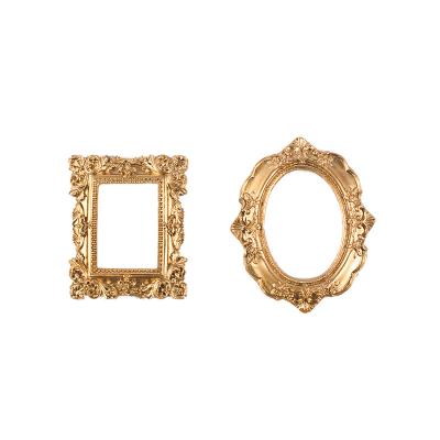 China Retro style golden photo frame and geometric fantastic shape design photography props creative 5 models choice photo shoot props for sale