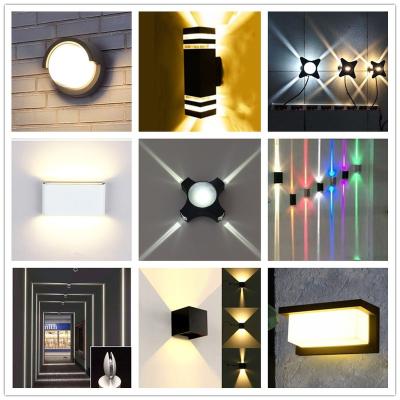 China Modern Narrow Beam Angle Acrylic Garden Led Modern Wall Lamp for sale