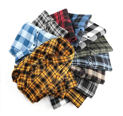 China Anti-pilling 2020 Wholesale Men's Long Shirt Cotton Sheathed Casual Plaid Shirt For Men for sale