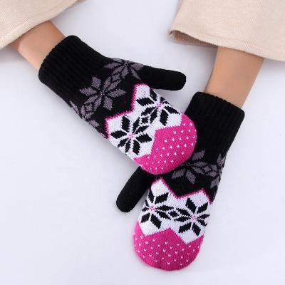 China Lady Knitted Gloves Edelweiss Jacquard Women's Knitting Gloves Winter Snow Jacquard One Finger Thumb Ice Crystal Gloves Korea Japan for sale