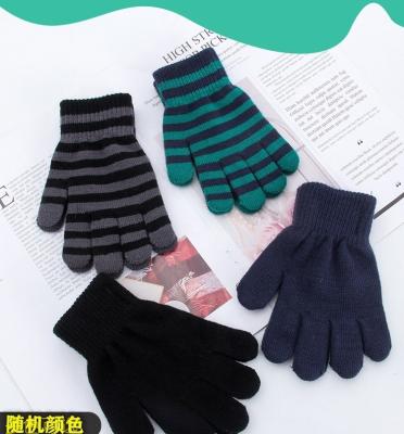 China Custom Logo Boy And Girl Winter Jacquard Warm Knitted Striped Gloves Jacquard Thin Acrylic Soft Recycling Gloves For Cheap Unisex for sale