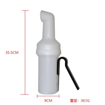 China Plastic Plastic Golf Sand Seed Bottle For Golf Push Cart And Golf Cart for sale