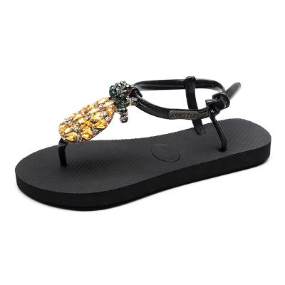 China CUSHIONING Late Summer Medium Heel Flip Flops Outdoor Daily Wear Women Sandals For Lady for sale