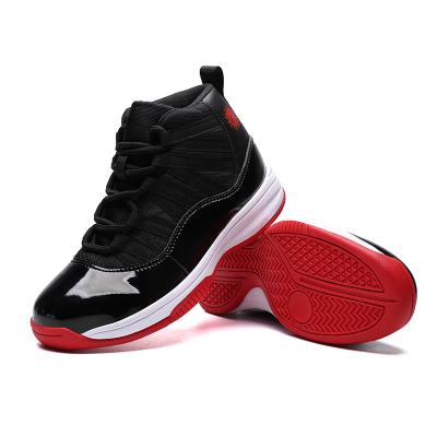 China Good Quality Anti-Smell Basketball Shoes Men Cheap Size Increase Sports Shoes For Men for sale