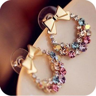 China Modern Korean Diamond Stud Earrings Vintage Flower Earrings Shape Earrings For Lady for sale