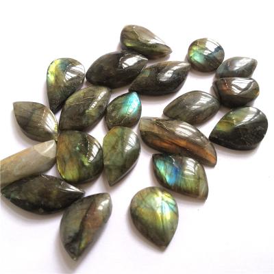 China China Wholesale Price Natural Blue Instant Crystal Labradorite Leaf Pendant Moonstone Quartz Pendant For Sale for sale