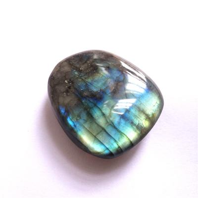 China Wholesale Natural Blue Instant Healing Stone China Labradorite Labradorite Palm Stone For Home Decoration for sale