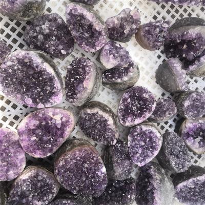 China Wholesale China Amethyst Healing Crystals Egg Carved Crystal Amethyst Geode Cluster Egg for Home Decoration for sale