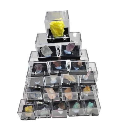 China Wholesale Natural Crystal Stone Craft Energy Healing China Gemstone Specimen Mineral Box Ore For Gift for sale