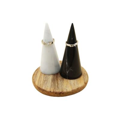 China Simple Modern Luxury Custom Logo Wedding Couple Cone Ring Stands Show Set For Store for sale