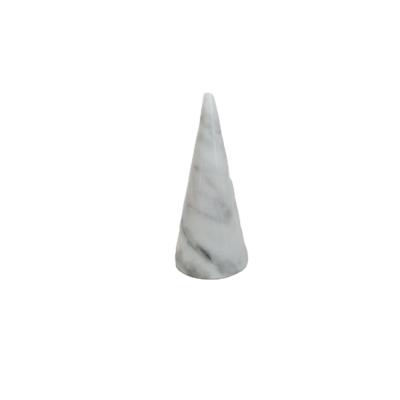 China Simple Modern Wholesale Cone Shape Small Size Luxury White Ring Display Holders for sale