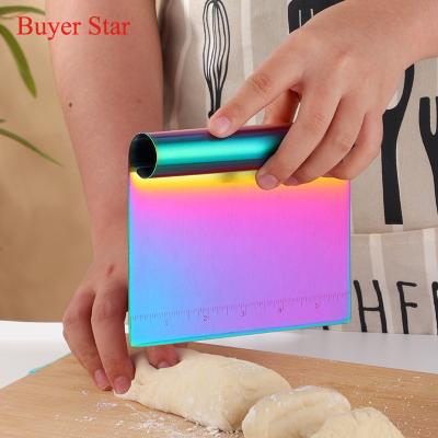 China Sustainable Baking Tools Stainless Steel Pizza Flour Cutter Pastry Cutter Dough Scraper With Measuring Scale for sale