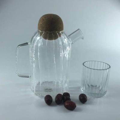 China Viable Ice Holder Glass Beer Tea Beer Tea Pitcher Glass Water Jug With Cork Lid for sale