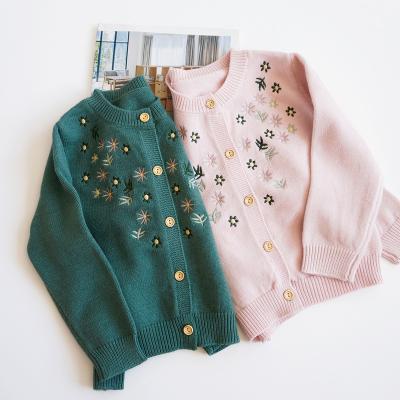 China Wholesale new design girls sweaters anti-shrink children coat fashion kids clothing baby cotton knitted cardigan sweaters coat full I+U for sale