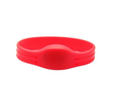 China Silicone Logo Promotional Disposable Closure Custom Colorful Suitable For Event Gifts Silicone Adjustable Wristband for sale