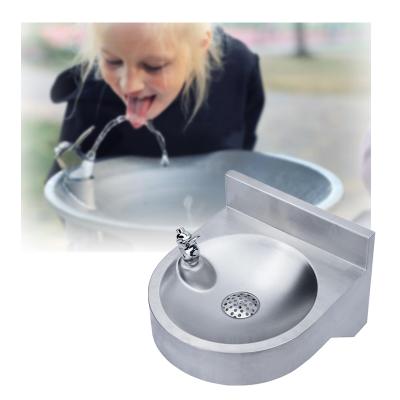 China 304 Outdoor Wall Mounted Outdoor Drinking Station Wall Mounted Stainless Steeldrinking Water Fountains for sale