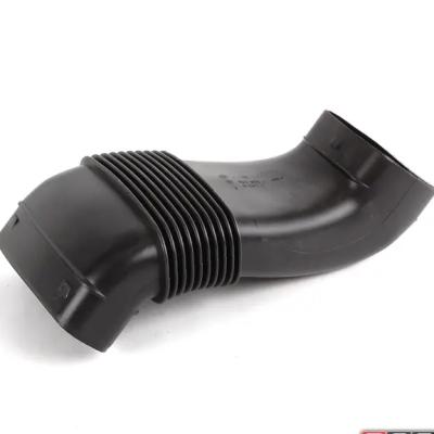 China Rubber Hose For Genuine Cooling System OEM Engine Air Intake Hose For B M W 13711438471 for sale