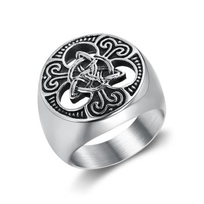 China Latest CLASSIC Buteee Products Celtic Knot Ring Hollow Knot Ring For Men for sale