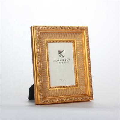 China Fashionable Decorative Ornate Wooden Picture Frames Golden Natural Wood Picture Frame for sale