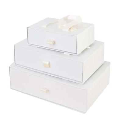 China New Product Biodegradable High Quality Gift Paper Box Paper Drawer Packaging Gift Box for sale