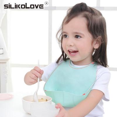 China Silicone Antibacterial Adjustable Waterproof Baby Bibs Feeding Baby Burp Cloths Kids Aprons Boys Girls Children Eating Lunch Bib for sale