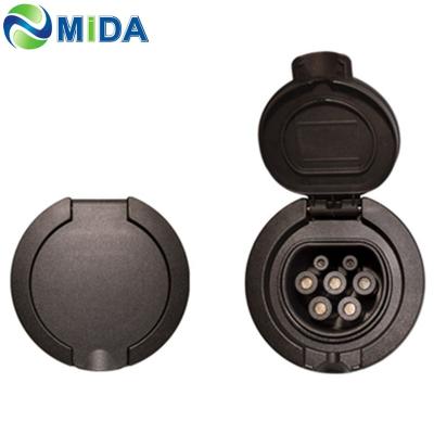 Cina DUOSIDA 3 Phase 32A Outlet IEC 62196 Type2 Female EV Charging Socket Screw for EV Car Charger Station Side in vendita