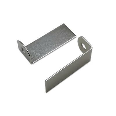 China Heavy Duty 11x29mm Hole Iron 11x29mm Single Hole Silver Corner Brace Metal Table Bracket for sale