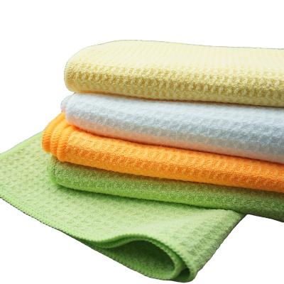 China Viable Wholesale Golf Ball Towel Custom Logo Weave Waffle Microfiber Golf Towel for sale