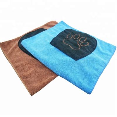 China Popular Sustainable Soft Material Pet Drying Towel Microfiber Paw Print Bath Towel High Water Absorbency Towel for sale