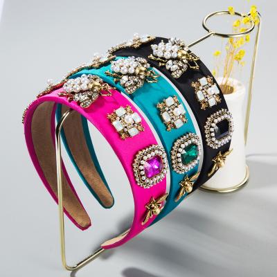 China Luxury Baroque Women's Retro Hair Accessories Decoration Rhinestone Hair Accessories Decoration Rhinestone Fabric Brand Designer Hairbands Alloy Pearl Bee Hairbands for sale